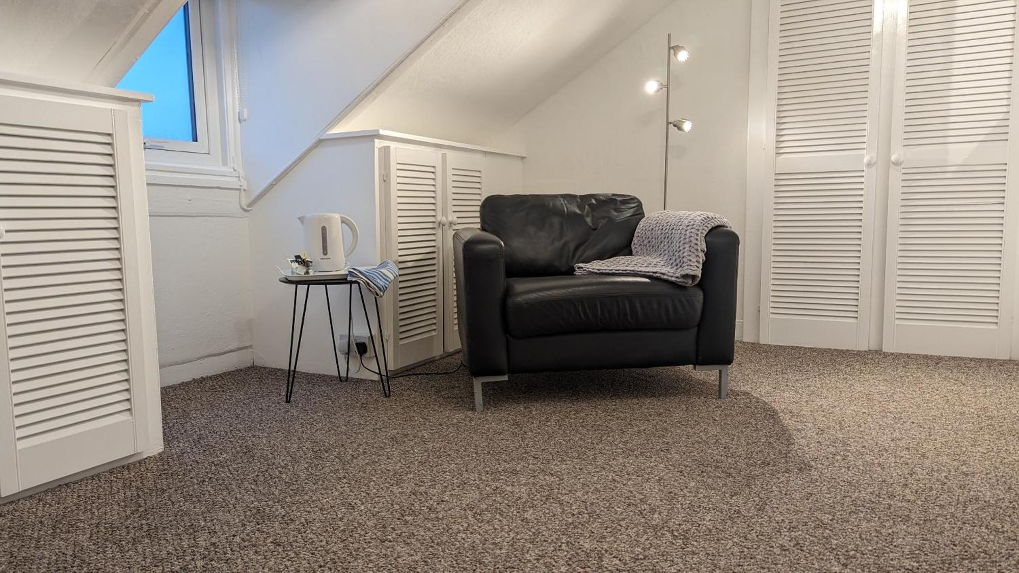 Dover Town Rooms - Short Lets & Serviced Accommodation - Dover Room photo